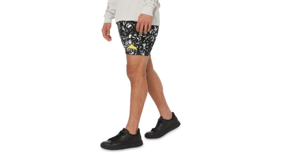 FOUNDATION SWIM TRUNKMetal Print Caterpillar